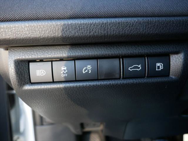 Certified 2026 Toyota Camry LE FWD image 28