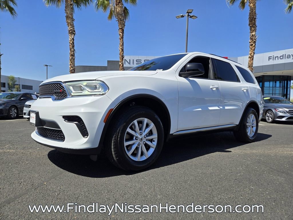 Used 2023 Dodge Durango SXT w/ Trailer Tow Group IV AWD/4WD image 2