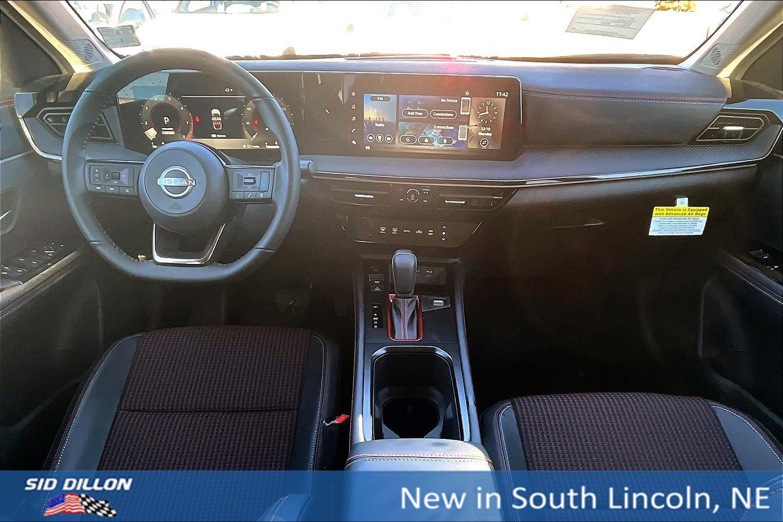 New 2025 Nissan Kicks SR image 5