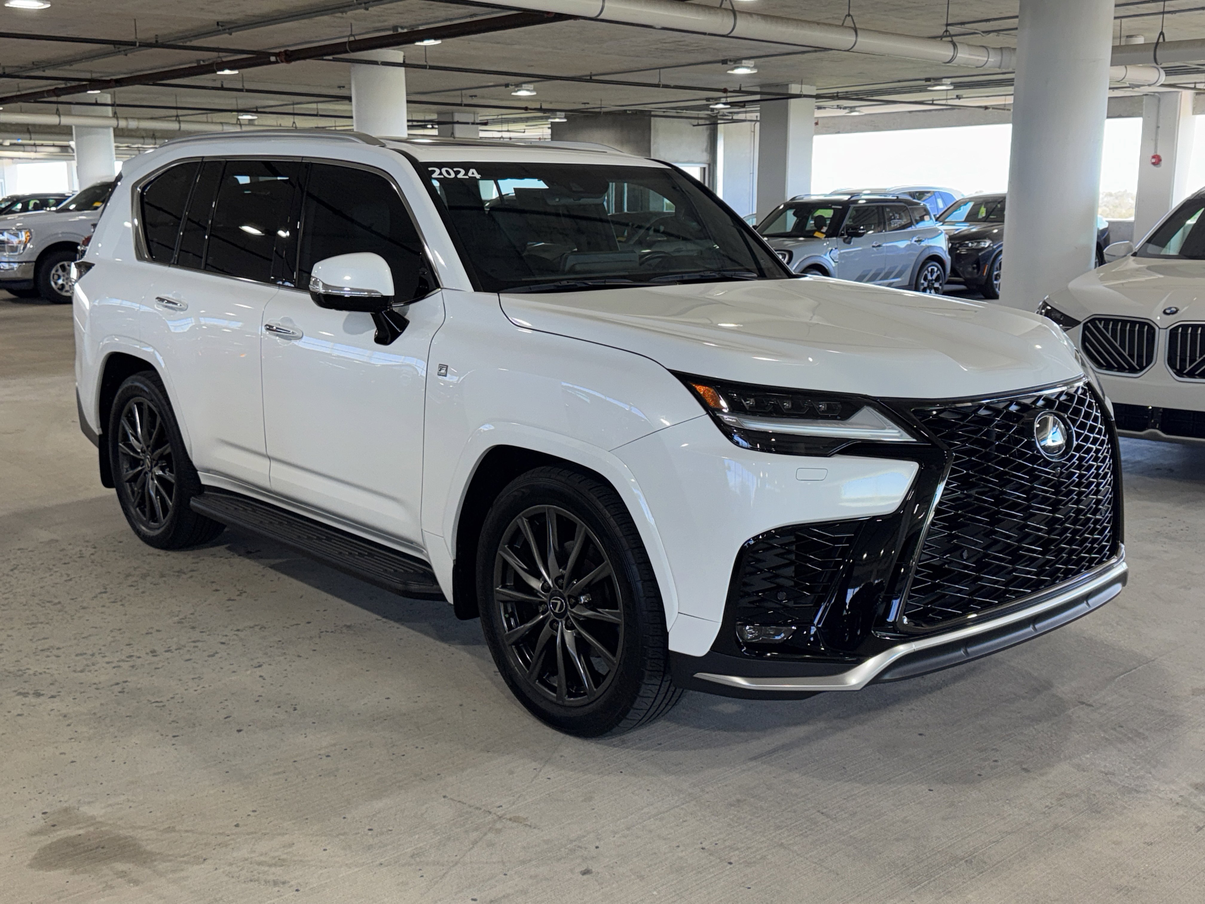 Used 2024 Lexus LX 600 F Sport image 2