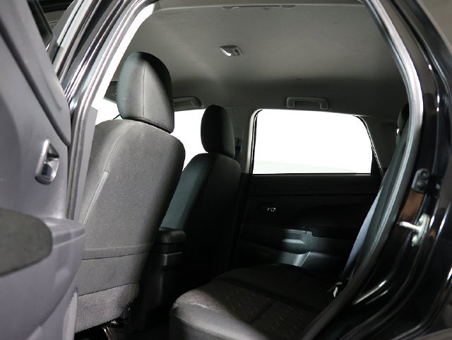 Used 2025 Mitsubishi Outlander Sport ES AWD/4WD image 14