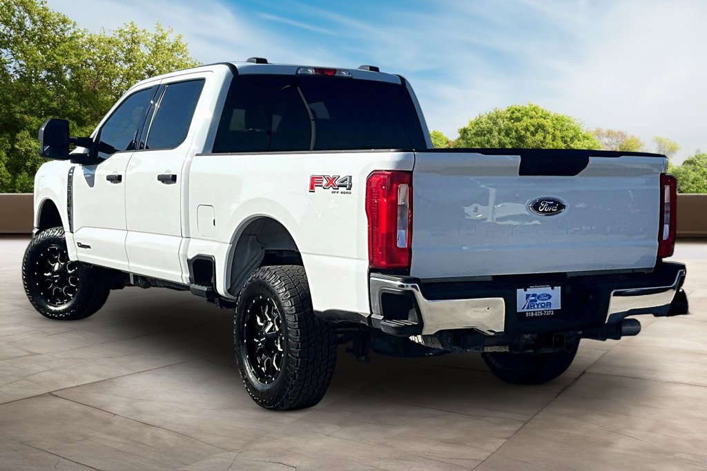 Used 2024 Ford F250 XLT w/ FX4 Off-Road Package AWD/4WD image 12