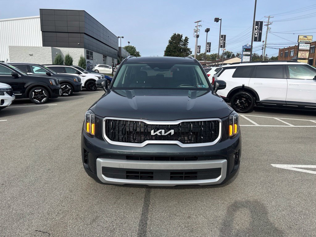 Certified 2024 Kia Telluride EX FWD image 2