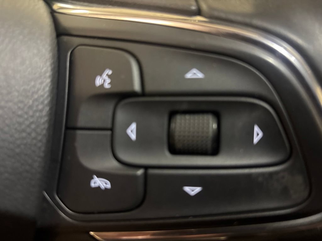 Used 2021 Buick Envision Preferred AWD/4WD image 16