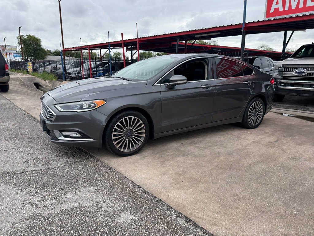 Used 2017 Ford Fusion SE w/ Fusion SE Technology Package AWD/4WD image 14
