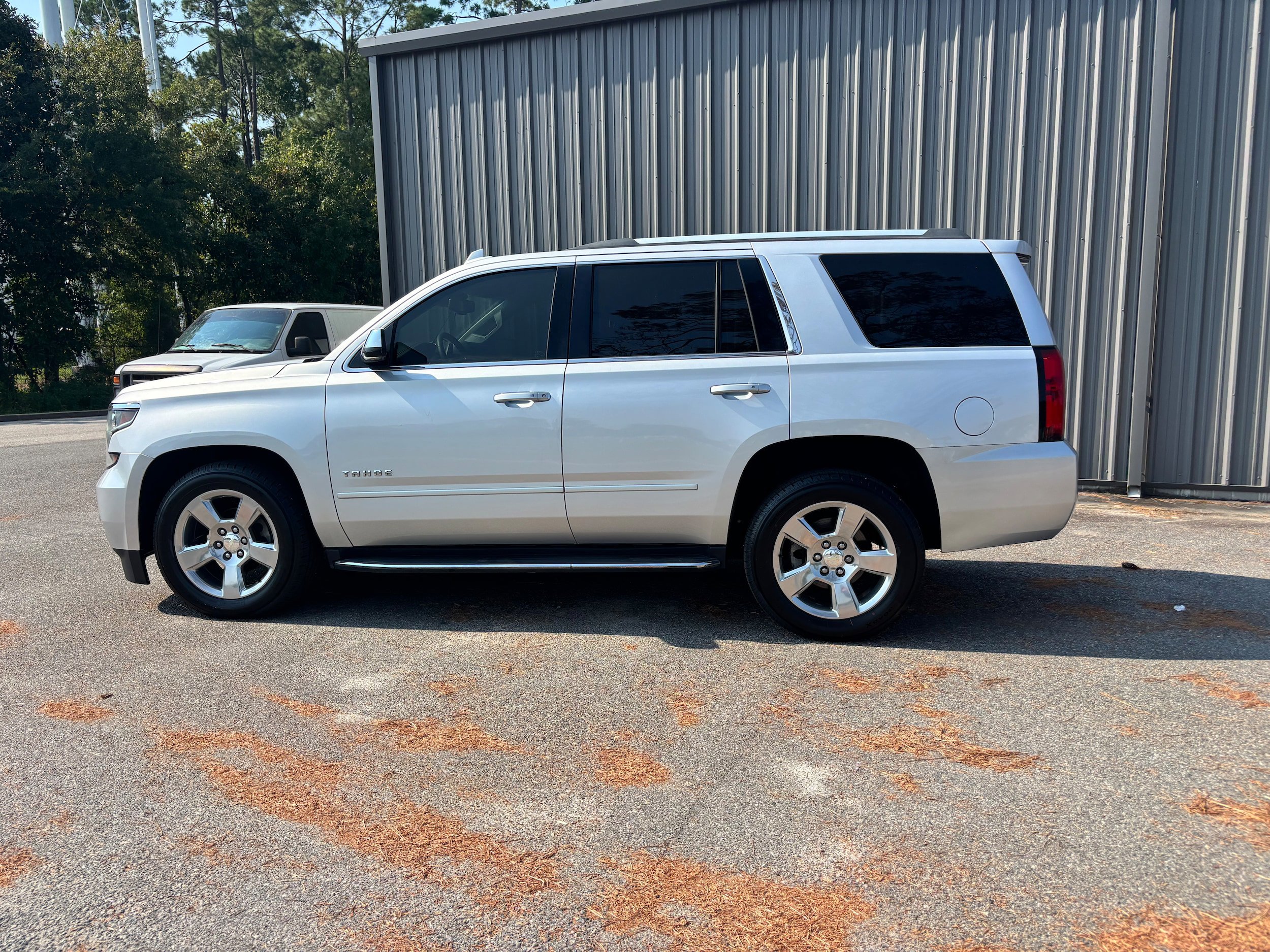 Used 2019 Chevrolet Tahoe Premier RWD image 8