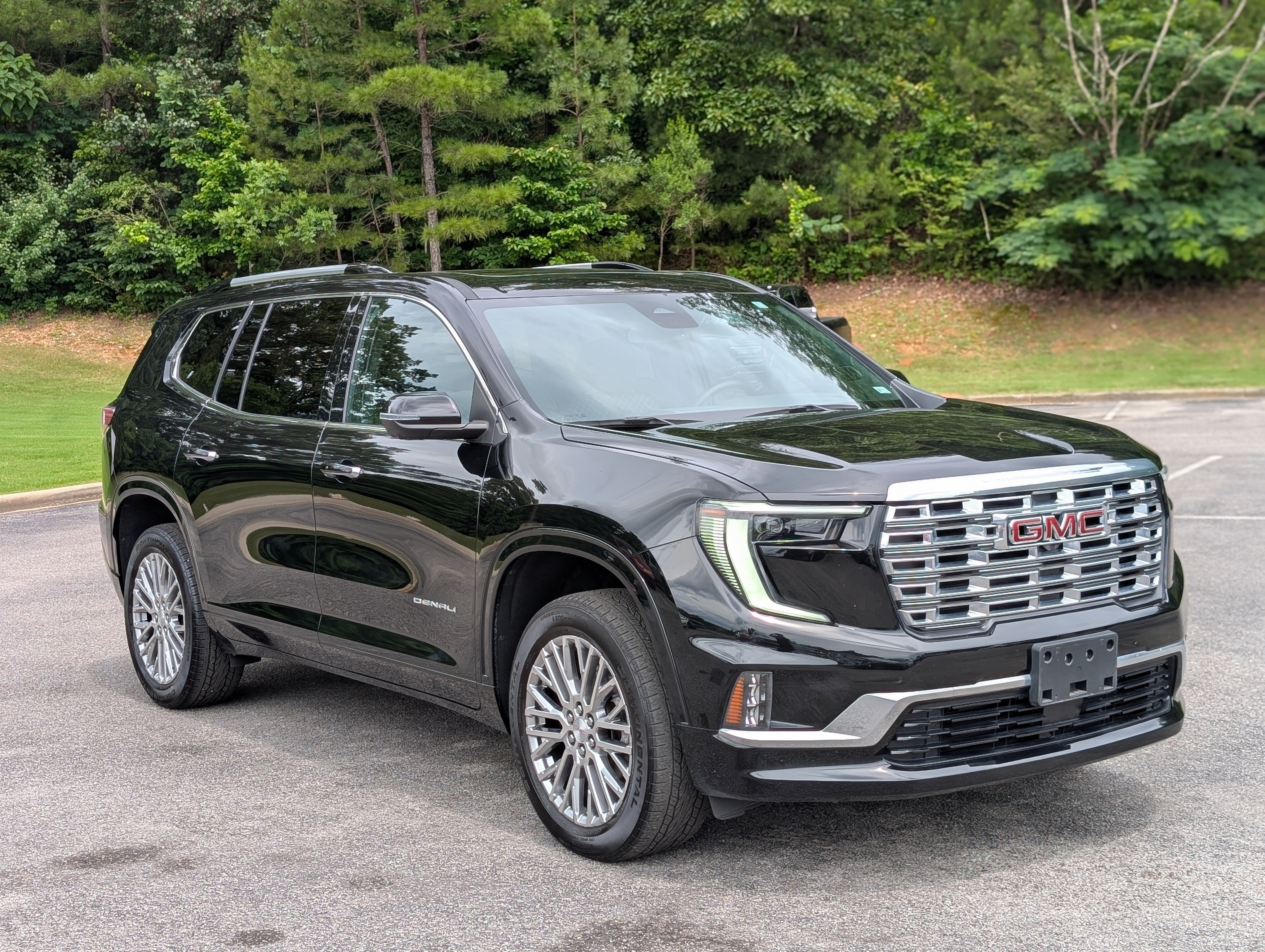 Used 2024 GMC Acadia Denali FWD image 11