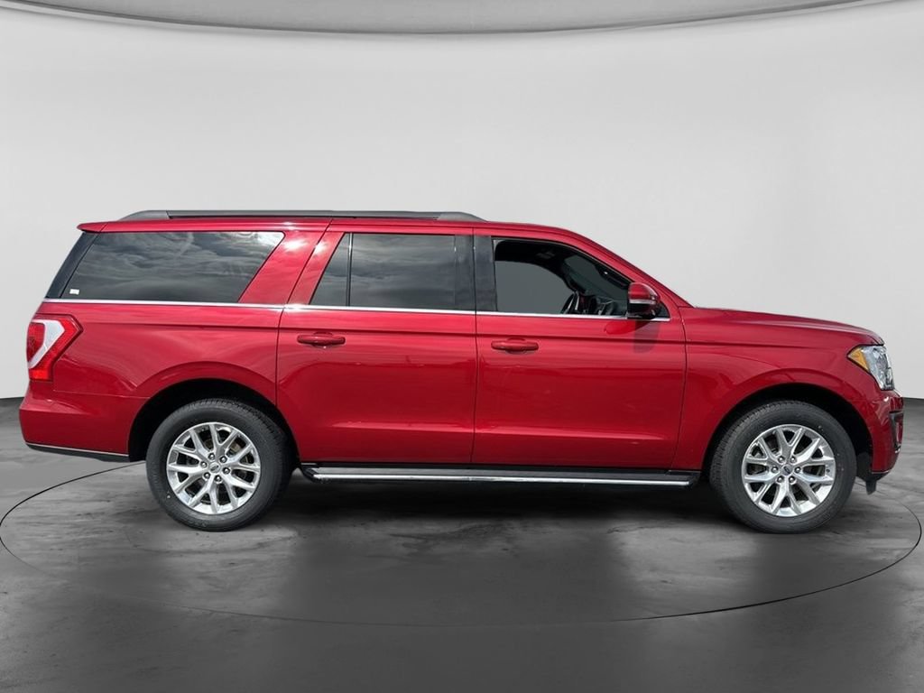 Used 2021 Ford Expedition Max XLT AWD/4WD image 3