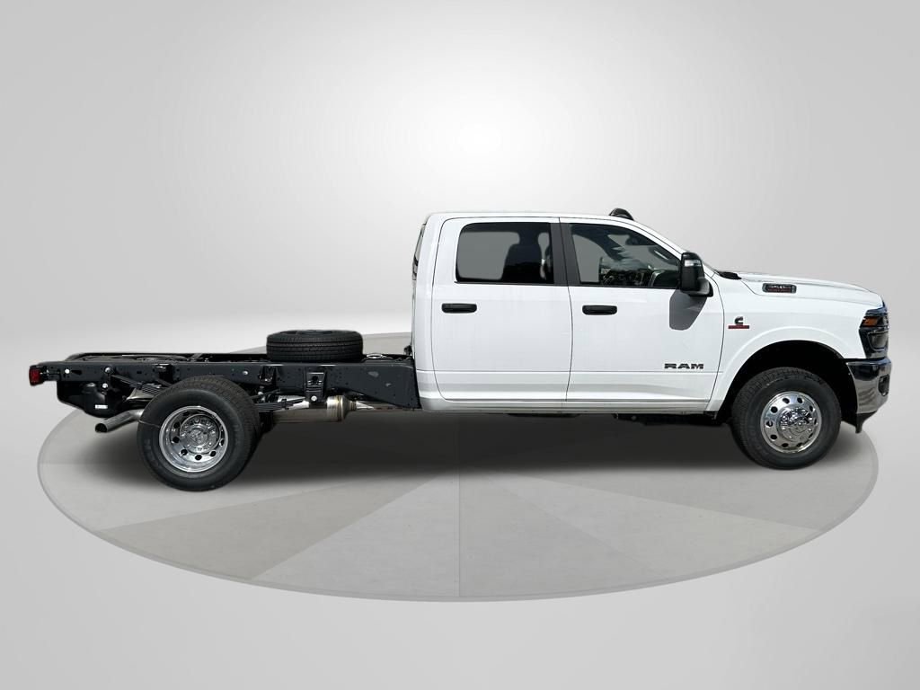New 2025 RAM 3500 Big Horn image 8
