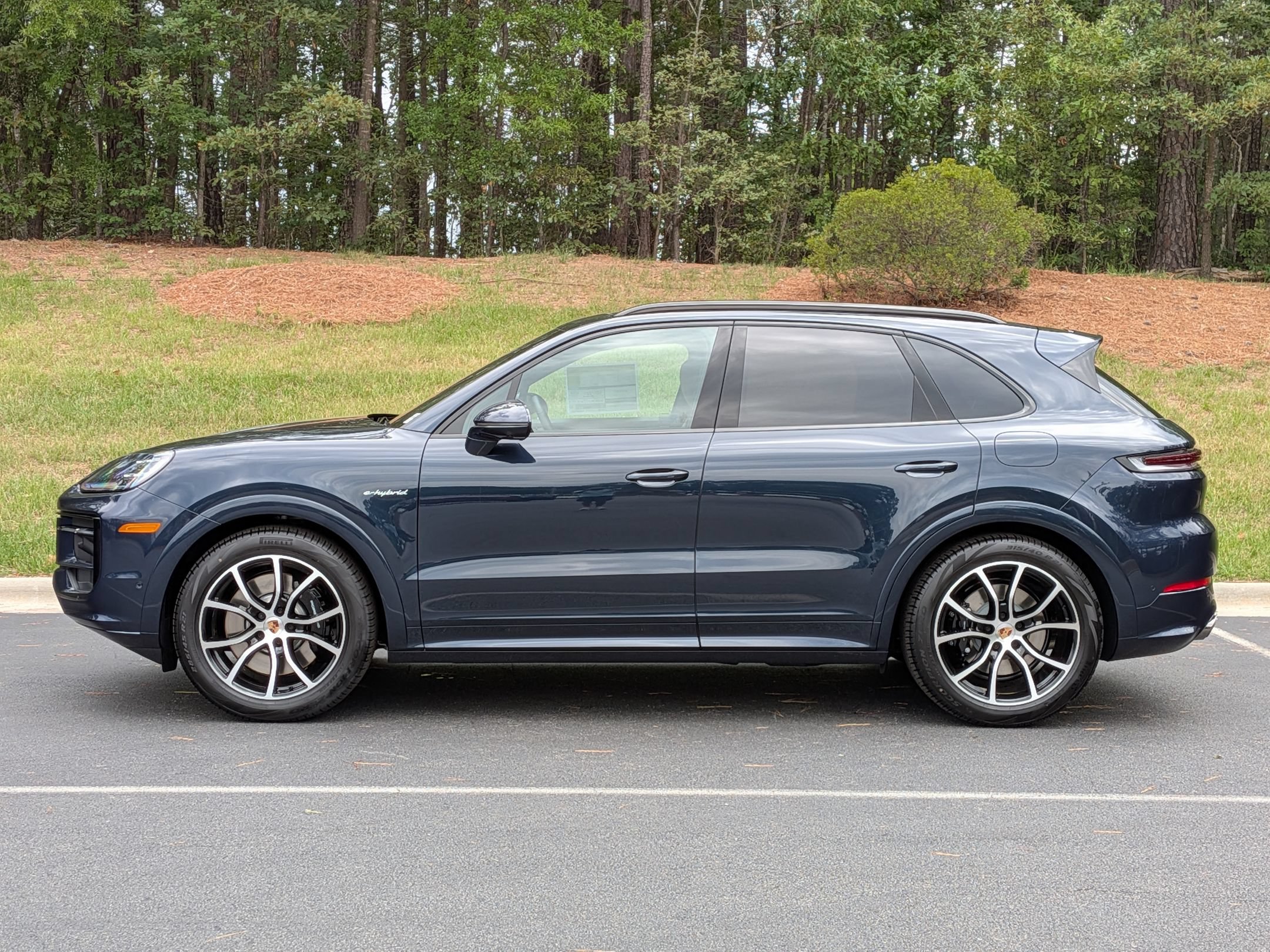 New 2026 Porsche Cayenne S AWD/4WD image 2