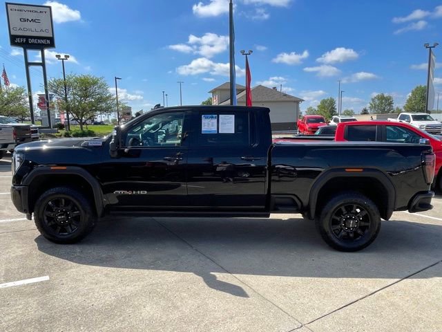 Used 2024 GMC Sierra 2500 AT4 w/ Technology Package AWD/4WD image 8