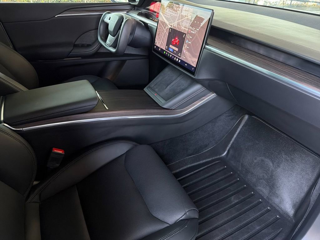 Used 2023 Tesla Model X AWD/4WD image 18