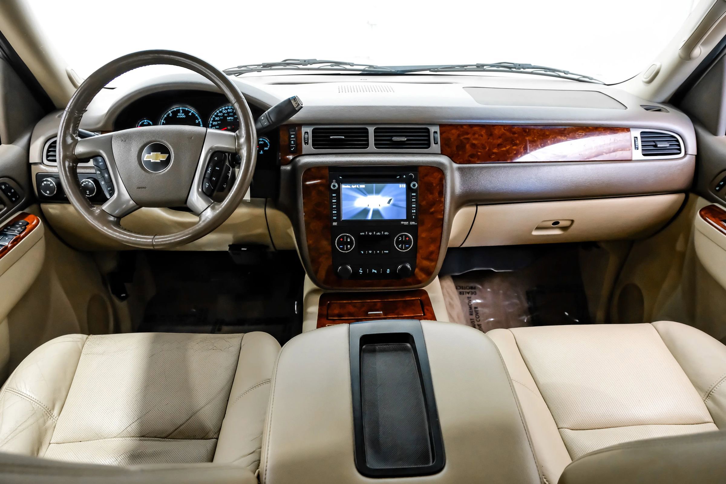 Used 2012 Chevrolet Avalanche LTZ image 23