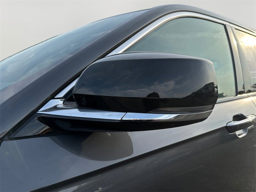 Used 2022 Jeep Grand Cherokee Overland image 11