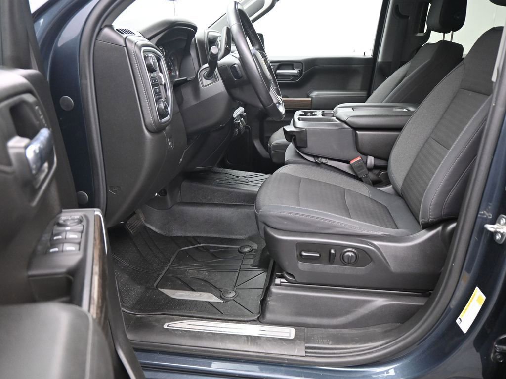 Used 2019 Chevrolet Silverado 1500 LT w/ All-Star Edition image 17