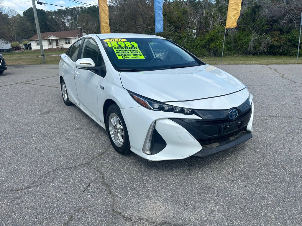 Used 2021 Toyota Prius Prime XLE FWD image 7