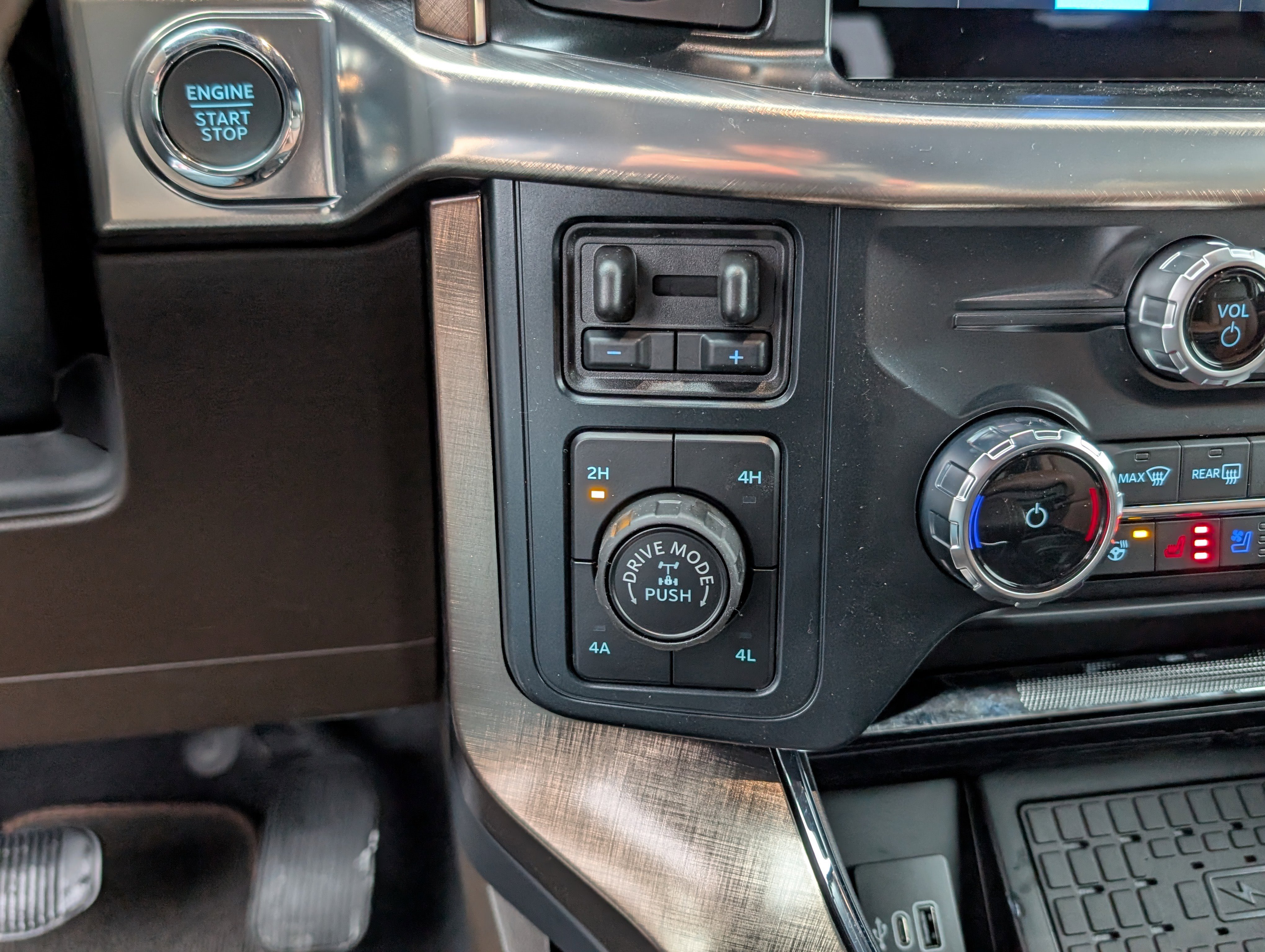 New 2026 Ford F150 King Ranch w/ Equipment Group 601A High image 27