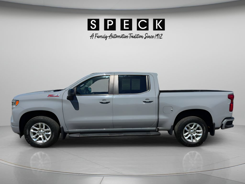 Used 2024 Chevrolet Silverado 1500 RST AWD/4WD image 2