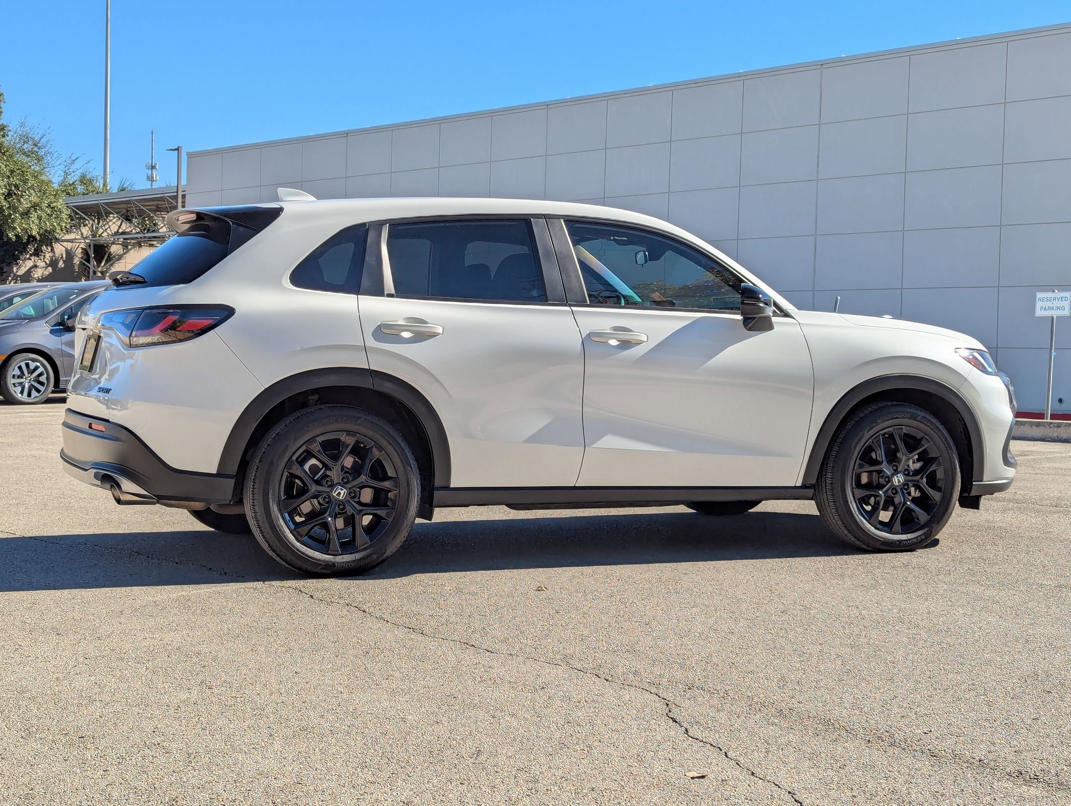 Used 2024 Honda HR-V Sport image 4