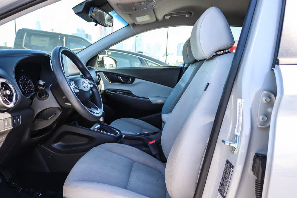 Used 2023 Hyundai Kona SEL AWD/4WD image 17