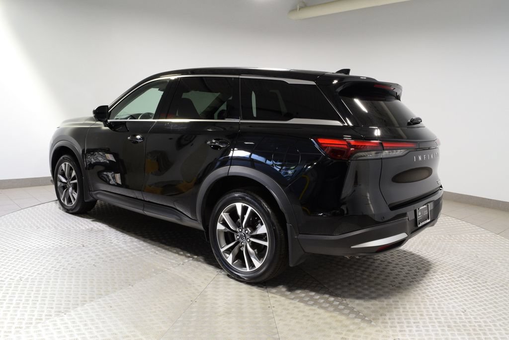 Certified 2026 INFINITI QX60 Pure w/ Family Package AWD/4WD image 13