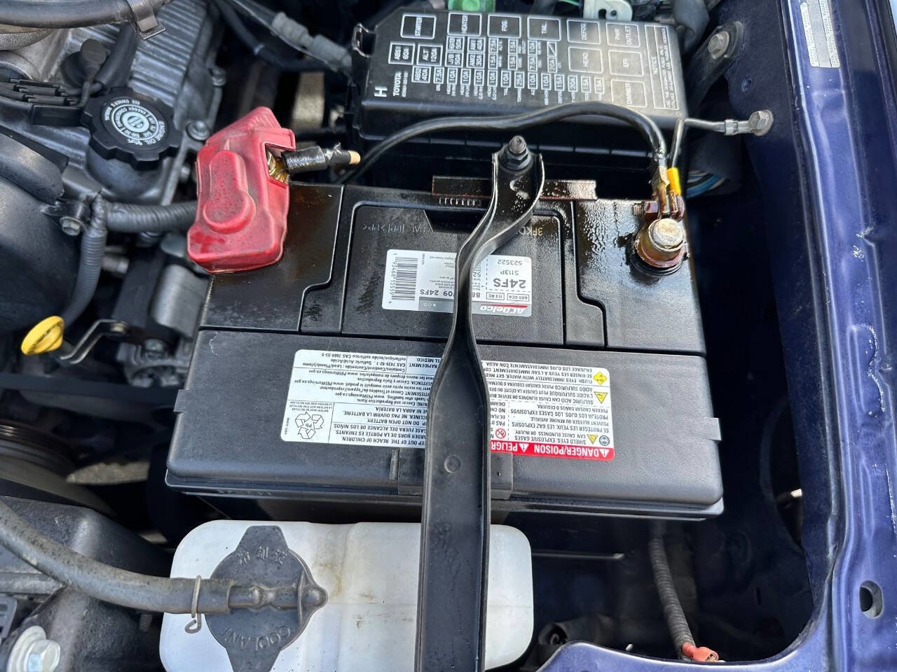 Used 2001 Toyota 4Runner SR5 image 36