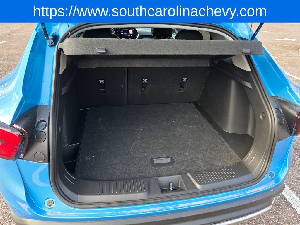 Certified 2025 Chevrolet Trax LT image 33