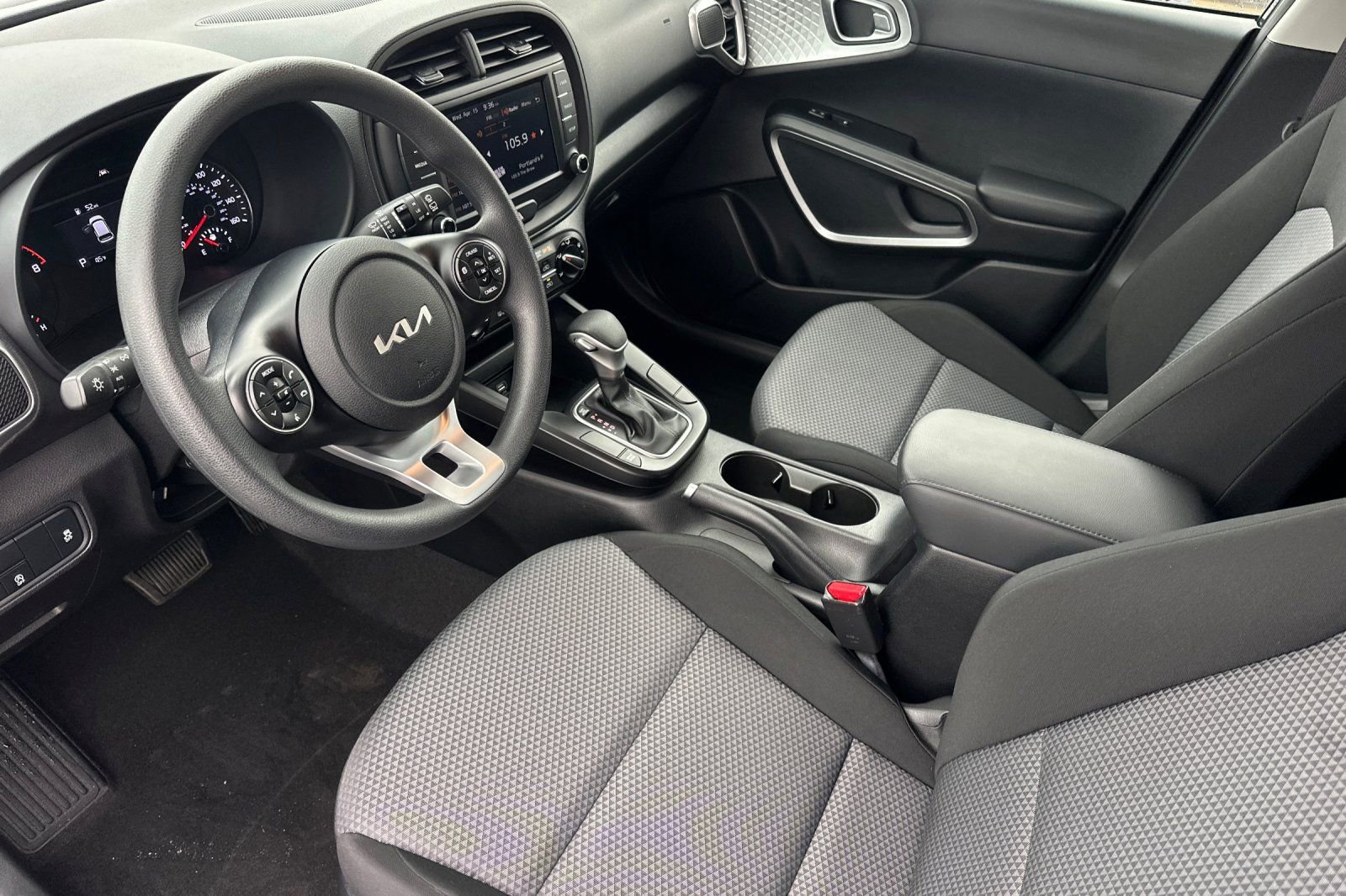 Certified 2022 Kia Soul LX w/ Technology Package image 10