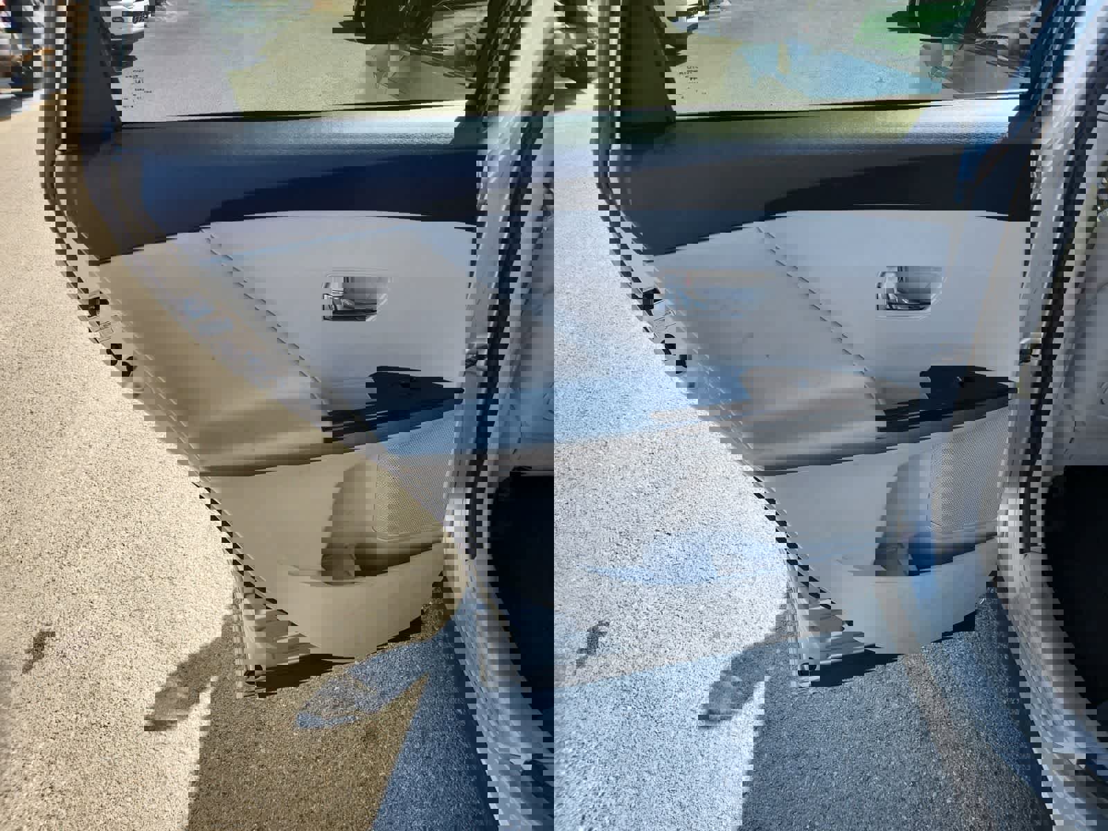 Used 2011 Toyota Venza w/ Convenience Pkg FWD image 27