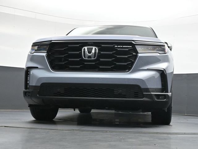 Used 2025 Honda Pilot Black Edition image 37