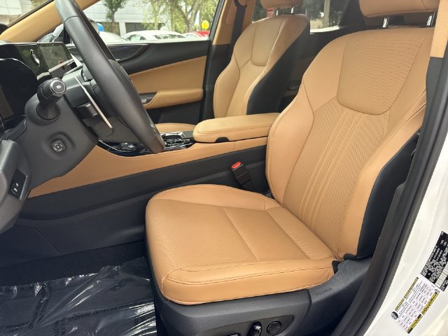 Certified 2025 Lexus NX 350 AWD w/ Accessory Package (K3) image 11