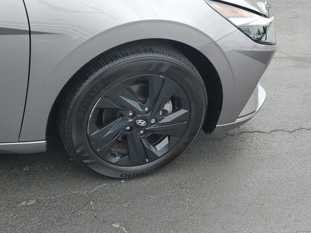 Certified 2023 Hyundai Elantra SEL FWD image 6