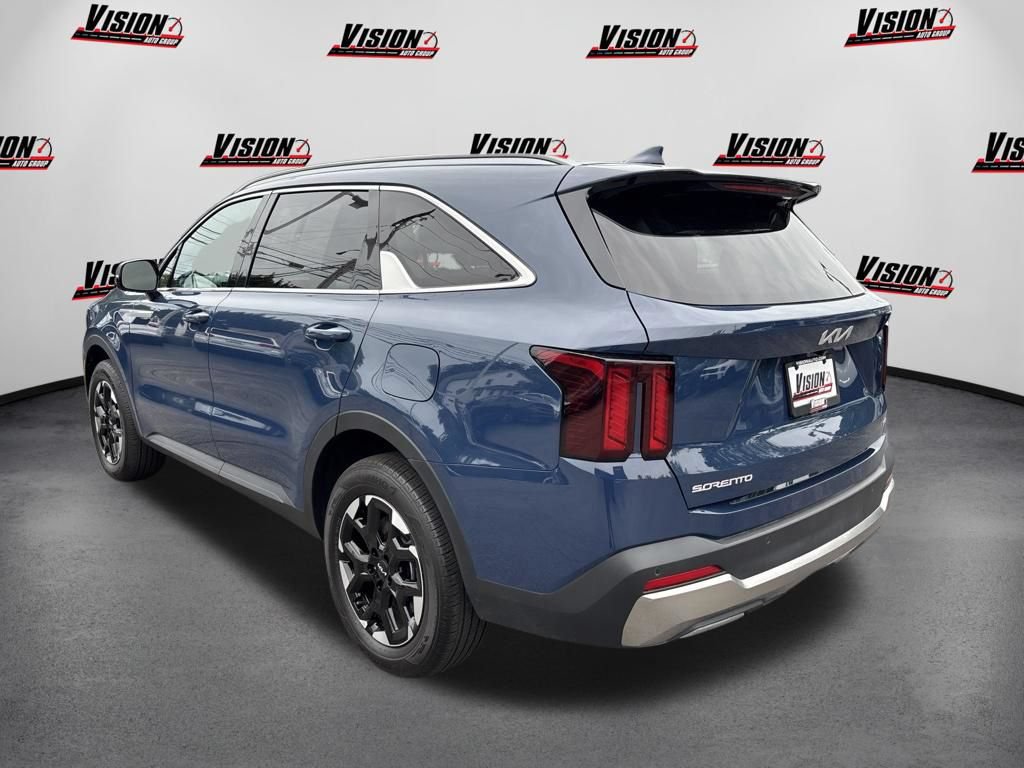 Certified 2025 Kia Sorento S AWD/4WD image 9