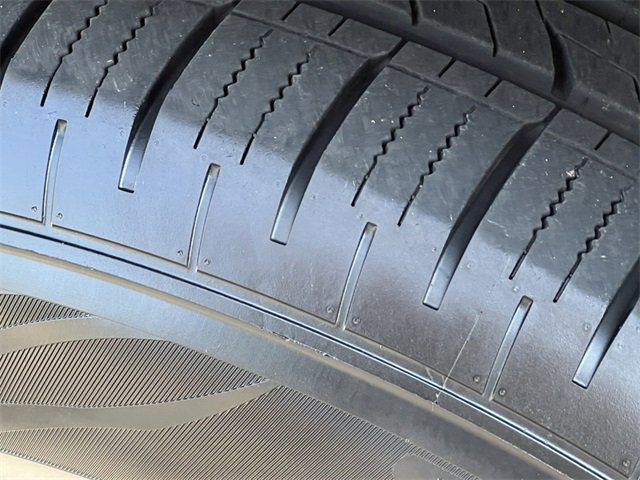 Used 2021 Jeep Grand Cherokee Laredo image 8