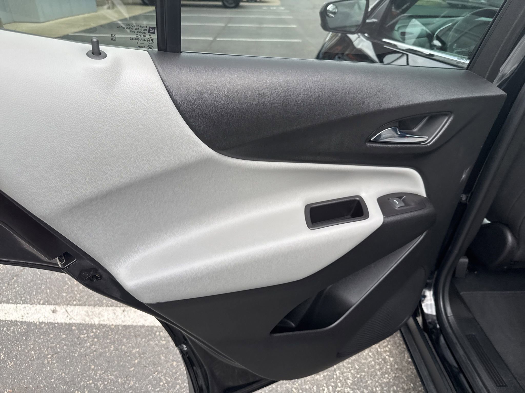 Used 2019 Chevrolet Equinox LT image 26