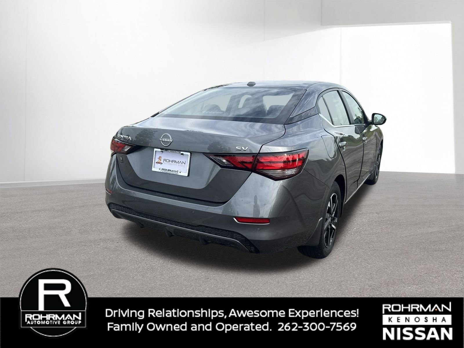 Used 2024 Nissan Sentra SV FWD image 4