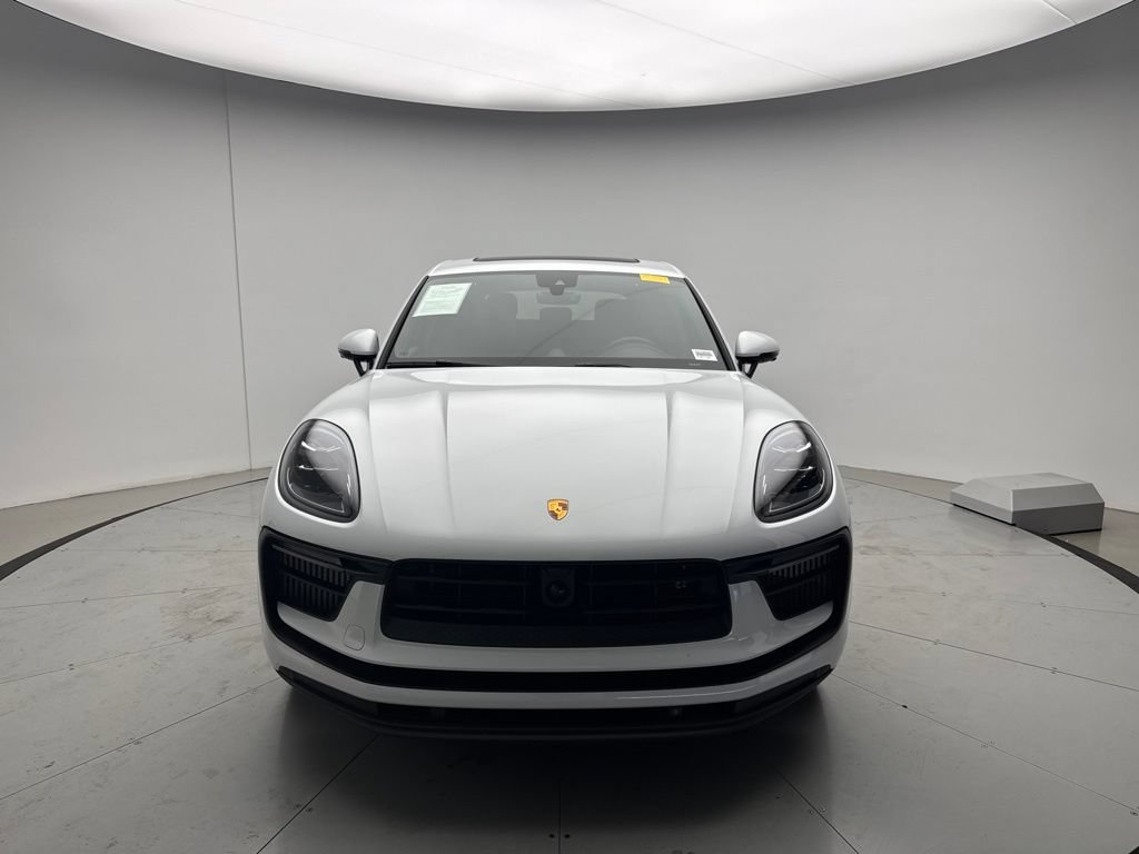 Certified 2022 Porsche Macan S AWD/4WD image 9