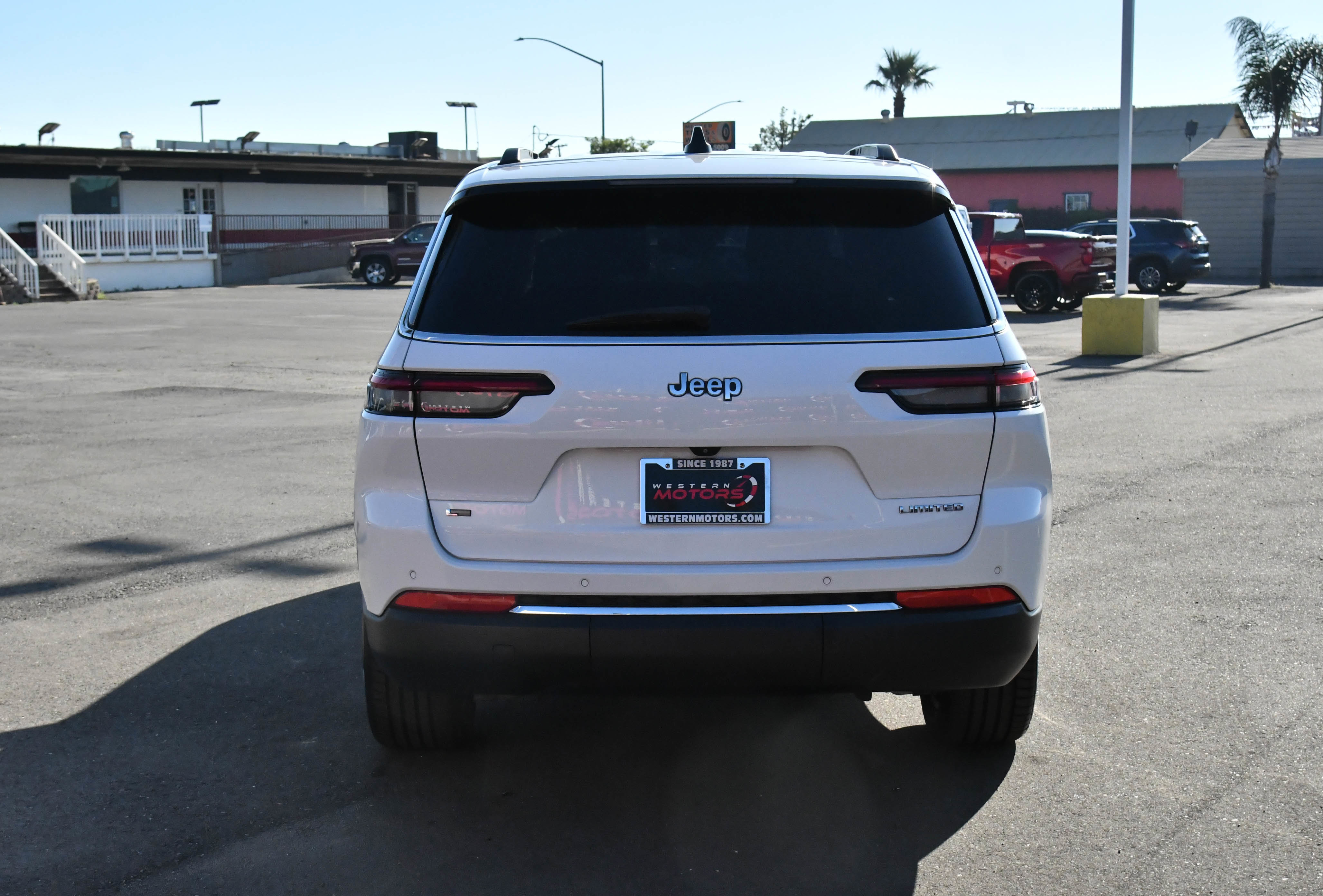 Used 2022 Jeep Grand Cherokee L Limited image 7