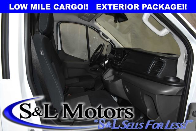 Used 2024 Ford Transit 250 Low Roof w/ Exterior Upgrade Package image 30