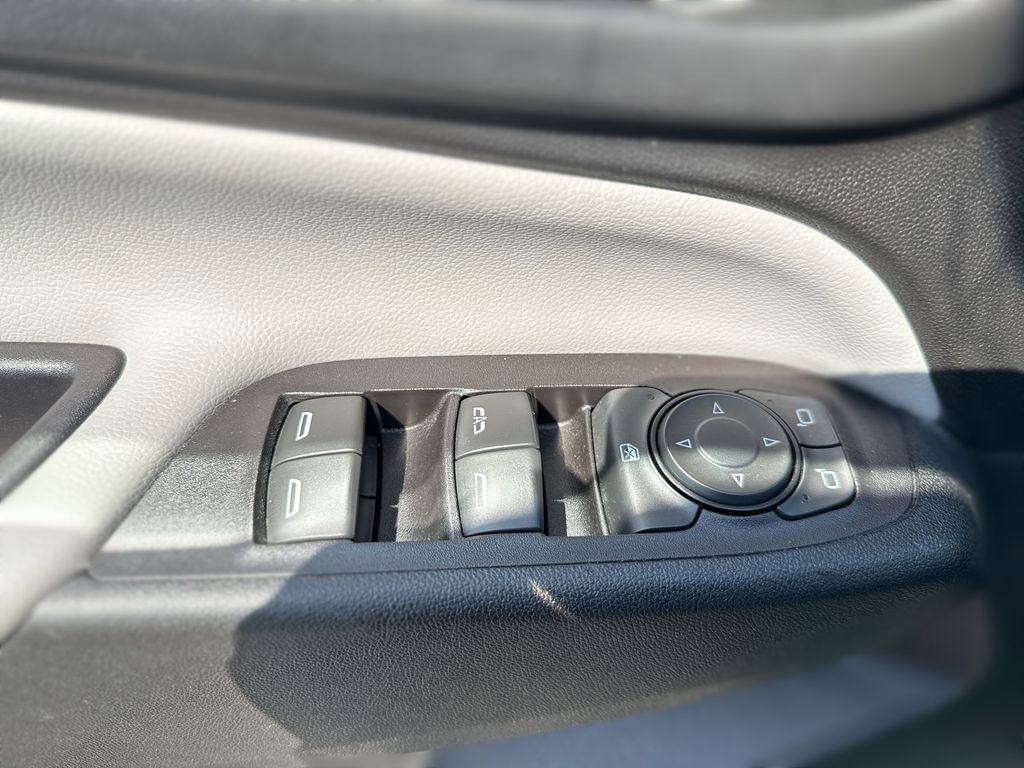 Used 2019 Chevrolet Equinox LS image 15