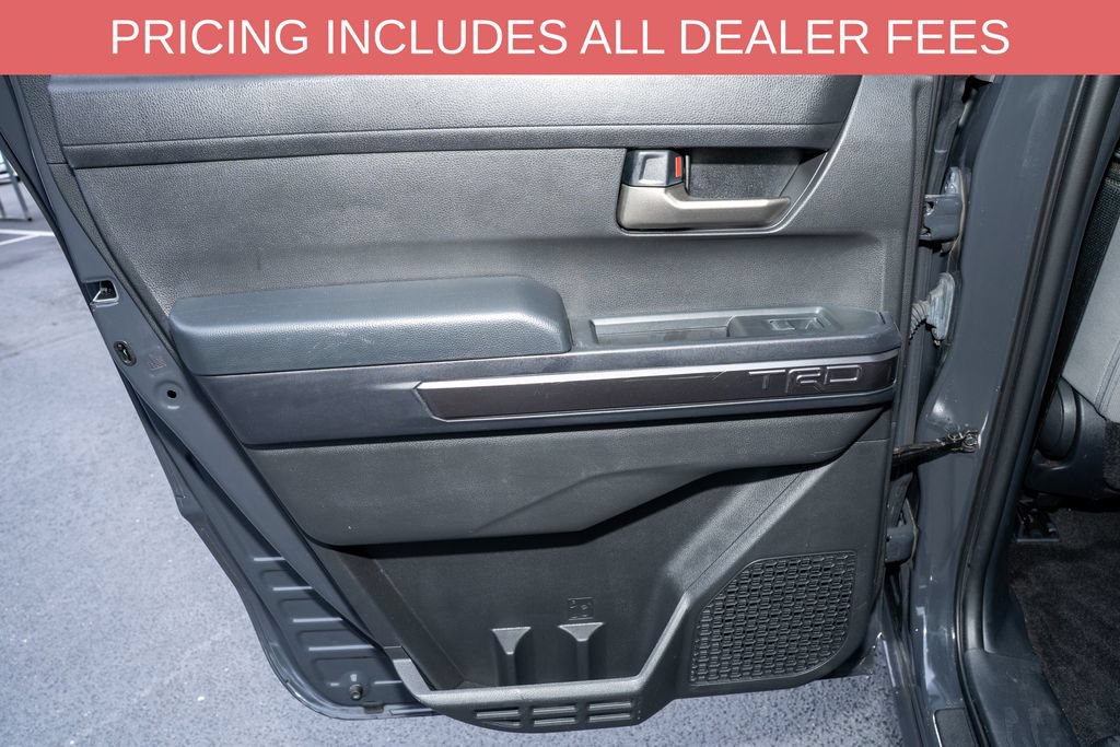 Certified 2025 Toyota Tacoma TRD Off-Road AWD/4WD image 8