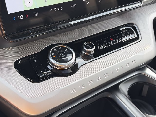 New 2027 Ford Expedition Active AWD/4WD image 25