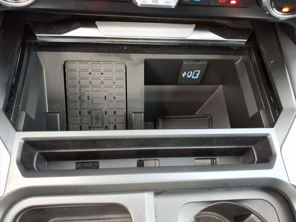 Used 2024 Ford F350 Platinum w/ Tremor Off-Road Package image 18