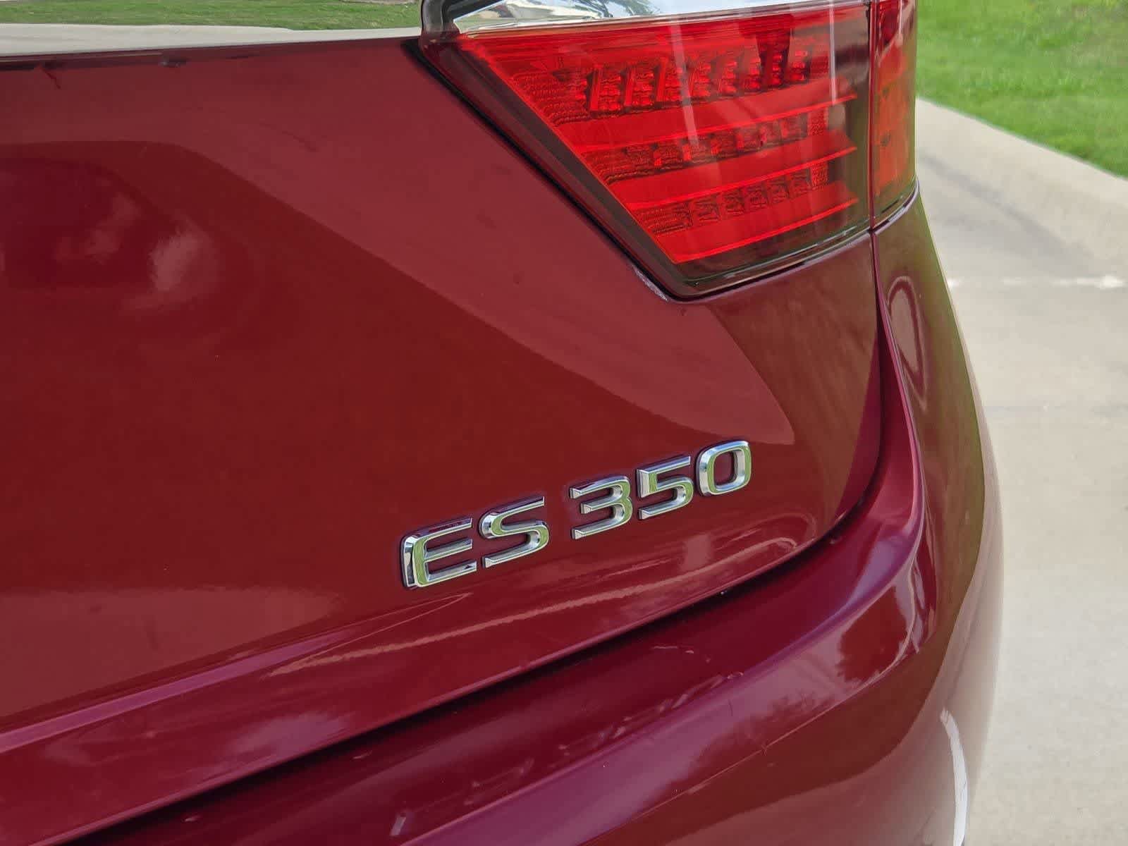 Used 2014 Lexus ES 350 w/ Luxury Package FWD image 12