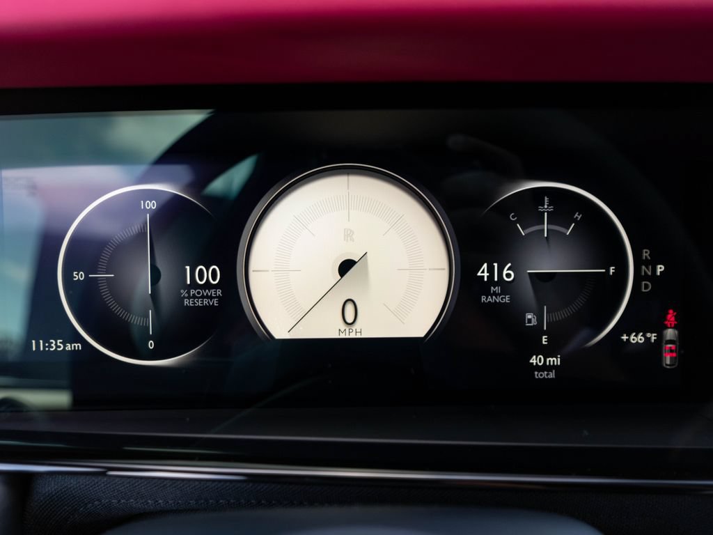 New 2026 Rolls-Royce Cullinan AWD/4WD image 16