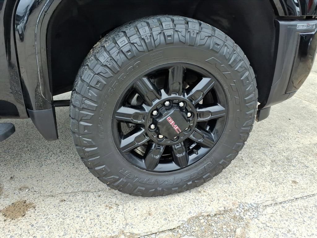 Used 2024 GMC Sierra 2500 AT4 w/ AT4 Premium Plus Package image 9