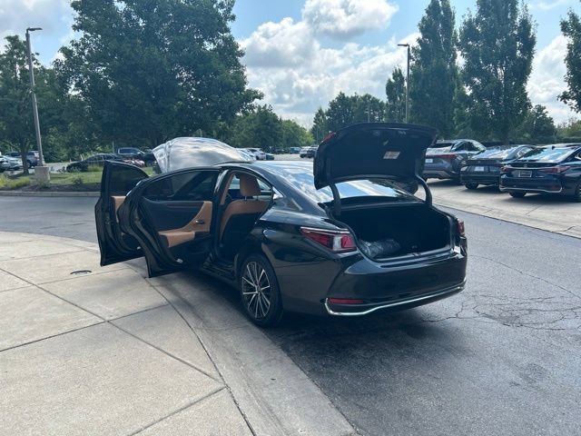 Certified 2023 Lexus ES 250 w/ Premium Package AWD/4WD image 12
