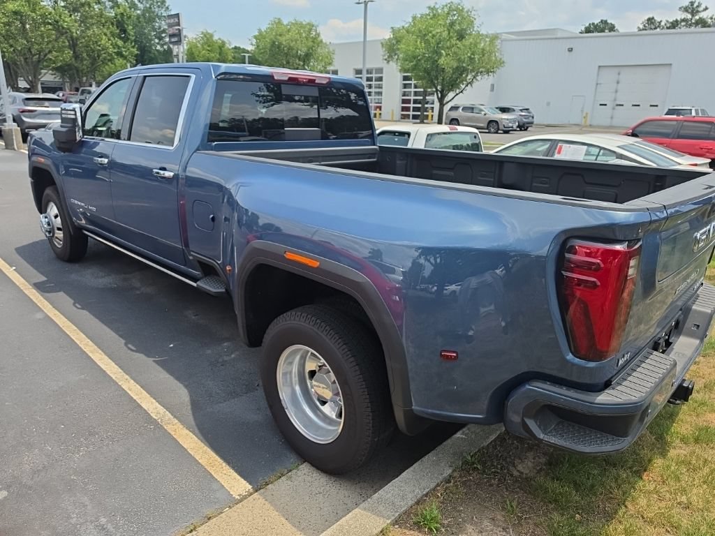 Used 2026 GMC Sierra 3500 Denali Ultimate AWD/4WD image 6