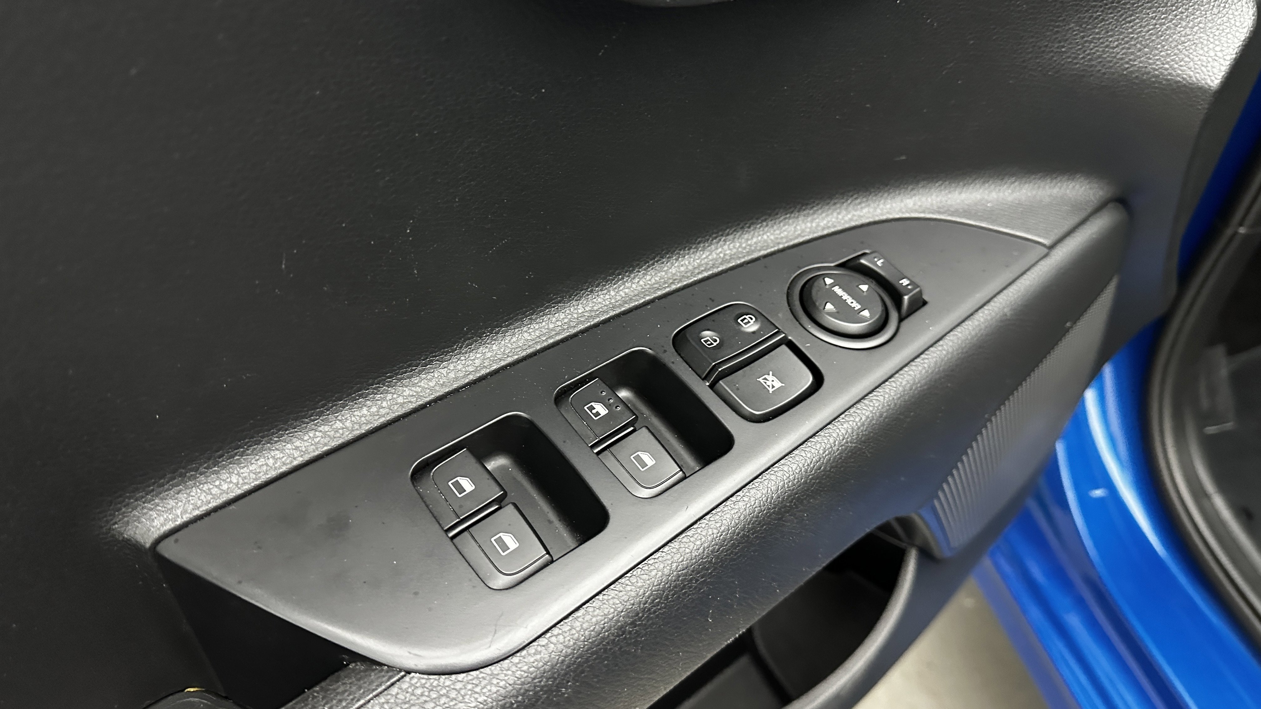 Used 2023 Kia Rio S w/ Technology Package image 11