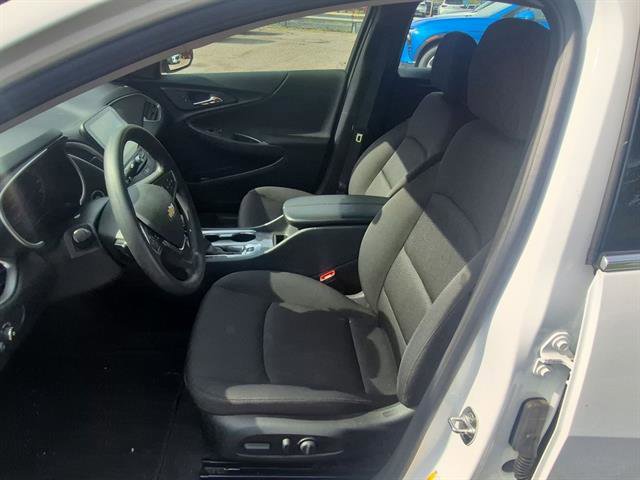 Certified 2025 Chevrolet Malibu LT image 38